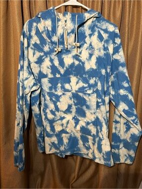 The North Face Blue & White Tie-Dye Pullover Hoodie